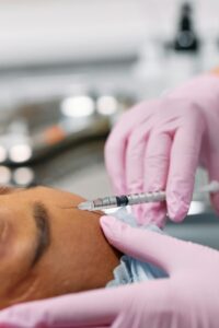 Women-getting-facial-injections